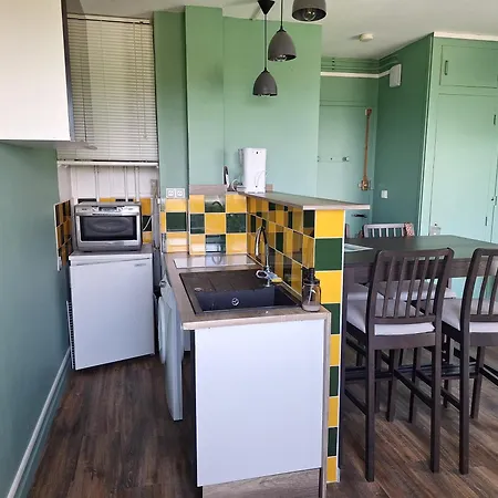 Les Perroquets Apartmán *